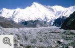 Cho Oyu (8201 m) widoczny z lodowca Ngozumpa