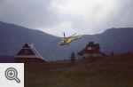 Częsty widok w Gąsienicowej Dolinie: helikopter TOPR-u.