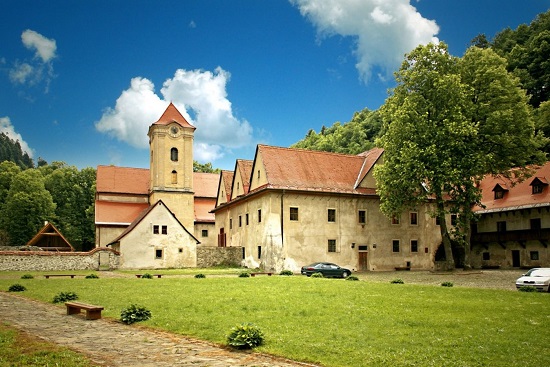 Czerwony Klasztor slovakia travel pl