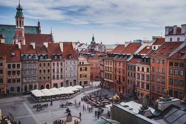 Rynek_fot._MuzeumWarszawy.jpg